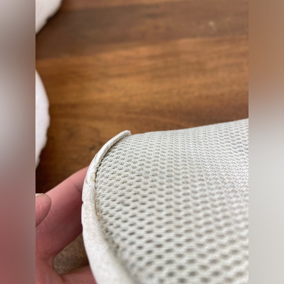 Nike Women’s Roshe One Running Shoes Size 12 White Black Oreo Mesh 844994-101. - Picture 9 of 13